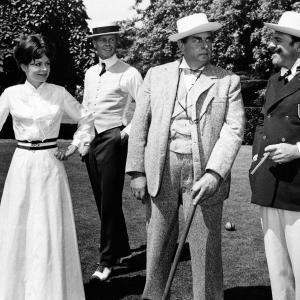 Still of James Fox, Sarah Miles, Robert Morley and Terry-Thomas in Those Magnificent Men in Their Flying Machines or How I Flew from London to Paris in 25 hours 11 minutes (1965)