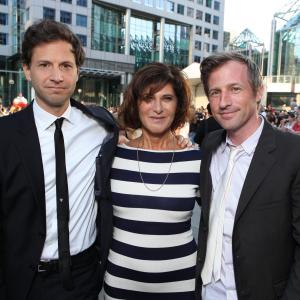 Spike Jonze Bennett Miller and Amy Pascal at event of Zmogus pakeites viska 2011