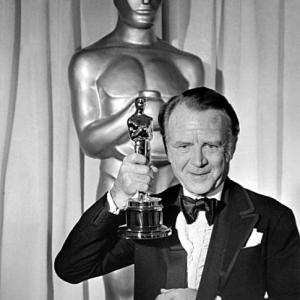 Academy Awards  43rd Annual John Mills