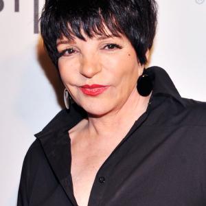 Liza Minnelli at event of Mistaken for Strangers (2013)
