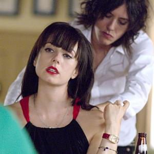 Still of Mia Kirshner and Katherine Moennig in The L Word 2004