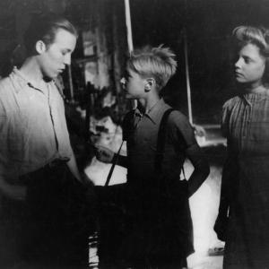 Still of Erich Gühne, Ingetraud Hinze and Edmund Moeschke in Germania anno zero (1948)