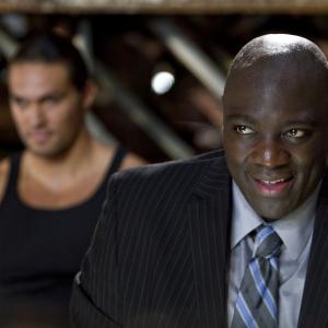 Still of Adewale AkinnuoyeAgbaje and Jason Momoa in Bullet to the Head 2012