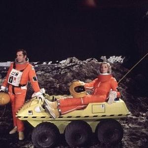 Space 1999 Martin Landau and Barbara Bain 1975