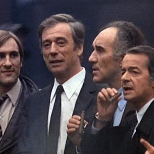 Still of Gérard Depardieu, Yves Montand, Michel Piccoli and Serge Reggiani in Vincent, François, Paul... et les autres (1974)
