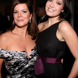 Marcia Gay Harden and Mandy Moore at event of American Dreamz 2006