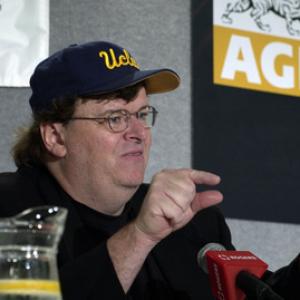 Michael Moore at event of Bowling for Columbine 2002