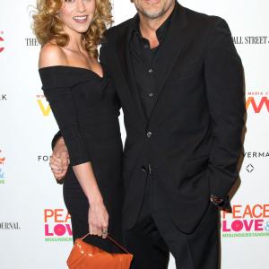 Jeffrey Dean Morgan and Hilarie Burton at event of Peace Love amp Misunderstanding 2011