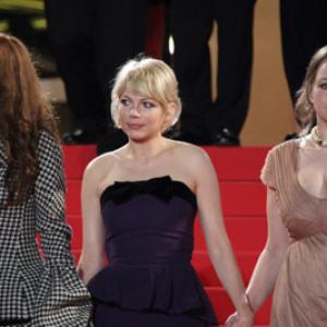 Catherine Keener, Samantha Morton and Michelle Williams at event of Synecdoche, New York (2008)
