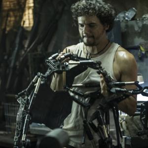 Still of Wagner Moura in Eliziejus (2013)