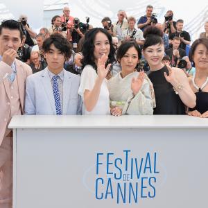 Naomi Kawase, Miyuki Matsuda, Jun Murakami, Makiko Watanabe, Jun Yoshinaga and Nijirô Murakami at event of Futatsume no mado (2014)
