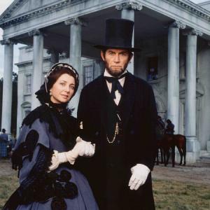 Lance Henriksen and Donna Murphy in The Day Lincoln Was Shot 1998