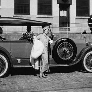 Mae Murray with her 1922 Dusenberg 8 Model A C 1922 MW