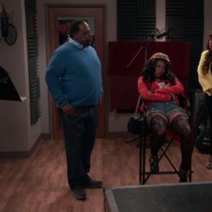 Still of Cedric the Entertainer and Niecy Nash in The Soul Man 2012
