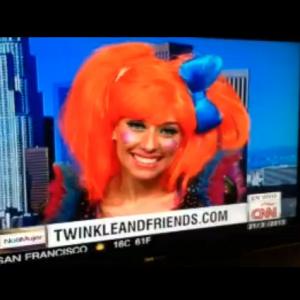 Twinkle on Noti Mujer on CNN ESPANOL