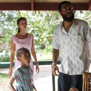 Still of Chiwetel Ejiofor and Thandie Newton in Half of a Yellow Sun (2013)