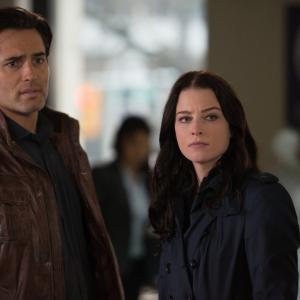 Still of Victor Webster and Rachel Nichols in Continuum (2012)