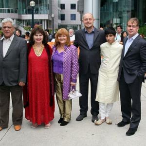 Lesley withleft to right Om Puri the producer Leslee Udwin the director Andy de Emmony actor Aqib Khan and Stewart Till of Icon Films