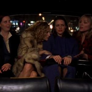 Still of Kim Cattrall, Sarah Jessica Parker, Kristin Davis and Cynthia Nixon in Sex and the City (1998)