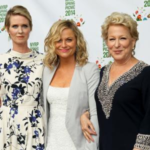 Cynthia Nixon Amy Poehler and Bette Midler attend Bette Midlers NYRP 13th Annual Spring Picnic at General Grant National Memorial on May 29 2014 in New York City
