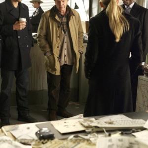 Still of Joshua Jackson John Noble Lance Reddick and Anna Torv in Ties riba 2008