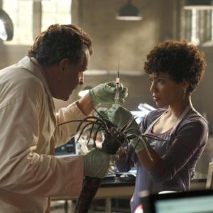 Still of John Noble and Jasika Nicole in Ties riba 2008