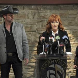 Still of Reba McEntire and Jeffrey Nordling in Malibu Country (2012)