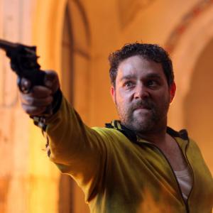 Andy Nyman as Charleston in The Brothers Bloom