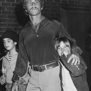 Ryan ONeal with daughter Tatum and Bob Dylans daughter circa 1970s