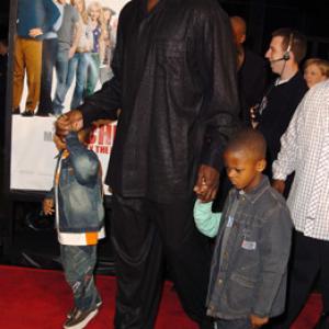Shaquille O'Neal at event of Cheaper by the Dozen (2003)