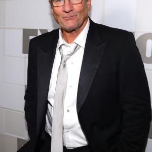 Ed O'Neill at event of The 64th Primetime Emmy Awards (2012)