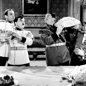 Still of Charles Chaplin Henry Daniell Carter DeHaven and Jack Oakie in The Great Dictator 1940
