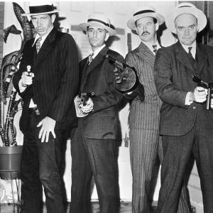 Still of Harry Dean Stanton Geoffrey Lewis and Warren Oates in Dillinger 1973