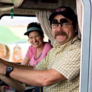 Still of Nick Offerman and Kathryn Hahn in Labas, mes Mileriai (2013)