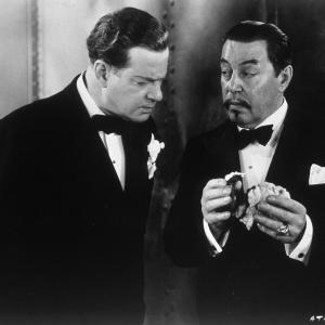Still of Thomas Beck and Warner Oland in Charlie Chan in Paris 1935