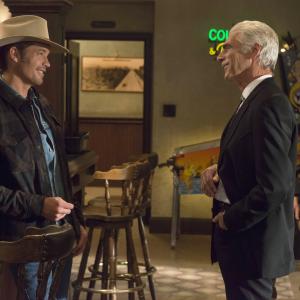 Still of Garret Dillahunt and Timothy Olyphant in Justified 2010