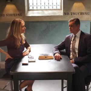 Still of Peggy Lipton and Timothy Omundson in Aiskiaregys 2006