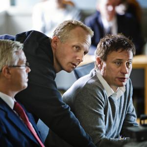 Michael Nyqvist and Niels Arden Oplev in Män som hatar kvinnor (2009)