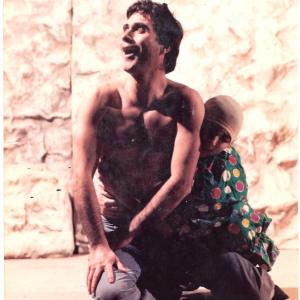 Antonio Orfan in una scena di Upupa My Dream Is My Rebel King
