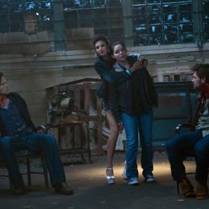 Still of Meghan Ory, Jared Padalecki, Ian Tracey and Madison McLaughlin in Supernatural (2005)