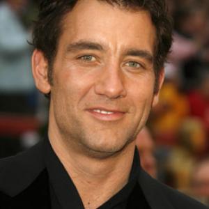 Clive Owen at event of The 79th Annual Academy Awards 2007