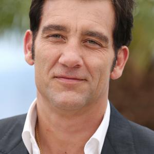 Clive Owen at event of Blood Ties 2013