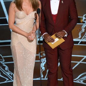 Jennifer Aniston and David Oyelowo at event of The Oscars (2015)