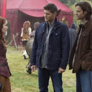 Still of Jensen Ackles Jared Padalecki Felicia Day and Cate Cameron in Supernatural 2005