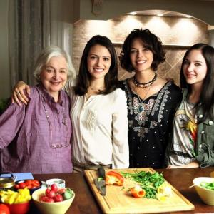 Still of Mary Page Rebecca Schull Haley Ramm and Italia Ricci in Chasing Life 2014
