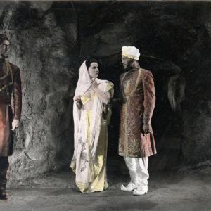 Still of Debra Paget in Das indische Grabmal (1959)