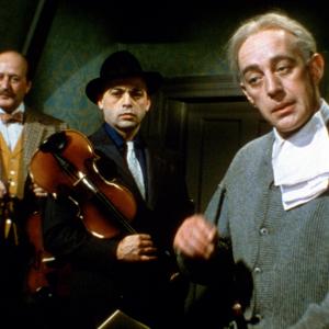 Still of Alec Guinness, Herbert Lom and Cecil Parker in The Ladykillers (1955)