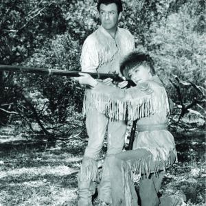 Still of Robert Taylor and Eleanor Parker in Many Rivers to Cross 1955