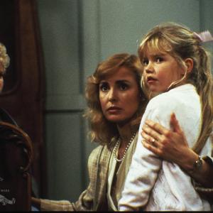 Still of Victoria Tennant, Ben Ryan Ganger and Lindsay Parker in Flowers in the Attic (1987)