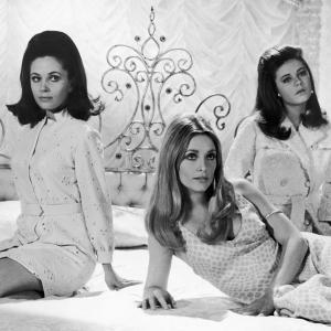 Still of Patty Duke, Sharon Tate and Barbara Parkins in Valley of the Dolls (1967)